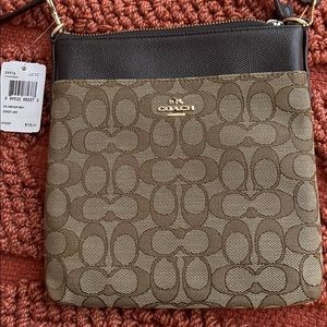 NEW!! Coach Messenger Bag!!